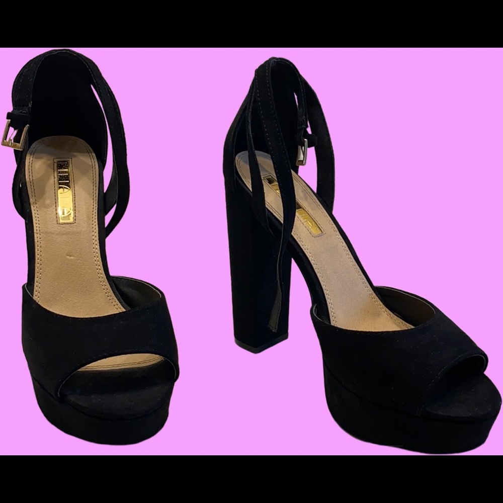 LILIANA size 8.5 5 inch black heels